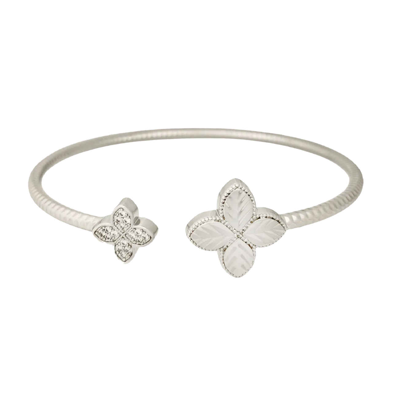 Main image of 现代女士手镯 – 时尚、大气、经典设计