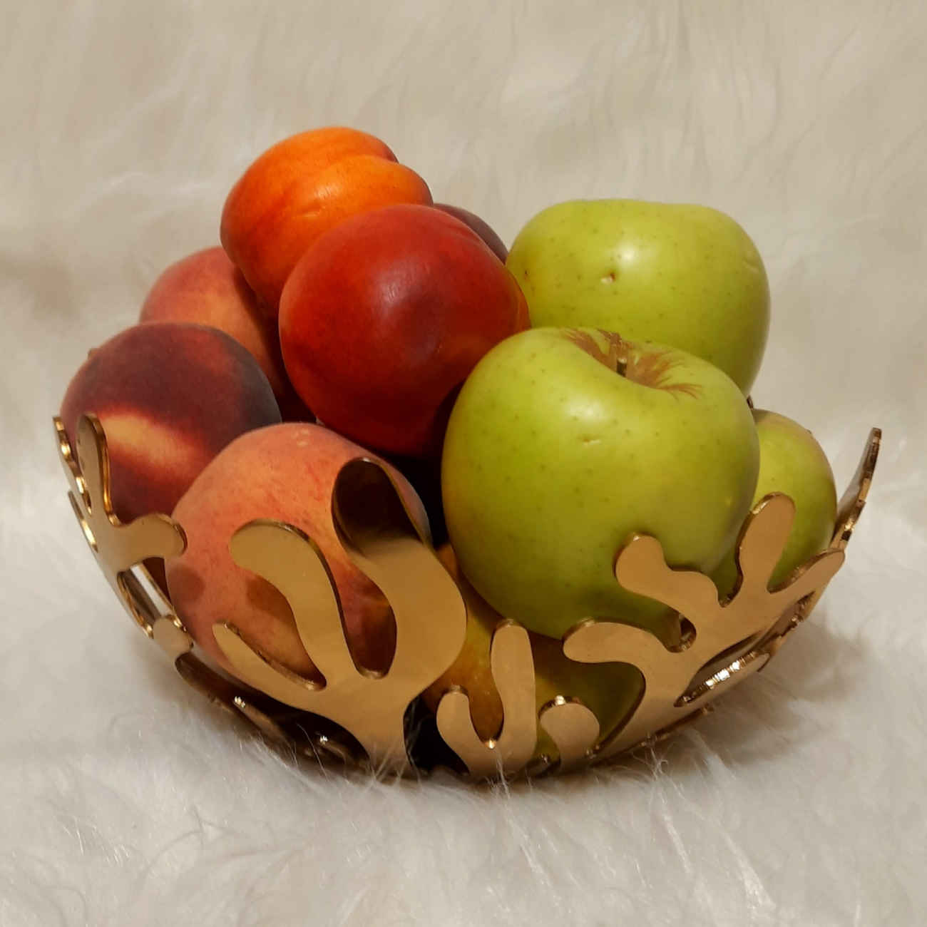 金属餐碗 – 现代家居装饰点缀