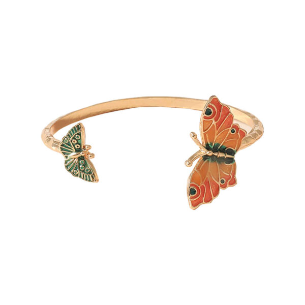 Elegant Cuff Bracelet for Women – Must-Have Jewelry Trends 2025 (2)