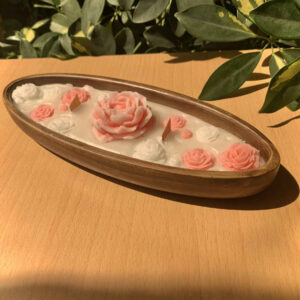 香氛木质罐蜡烛 – 花卉设计，适合礼品或家居装饰