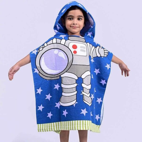 Baby and Toddler Blue Hooded Bath Towel with Astronaut Design (3)
