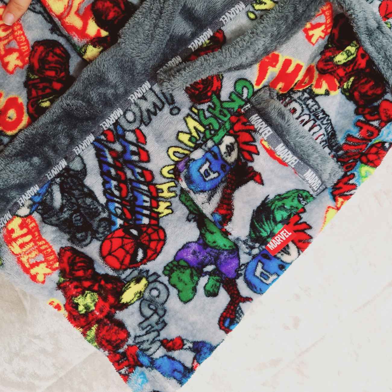 儿童连帽浴巾 – 洗澡与游泳的舒适选择