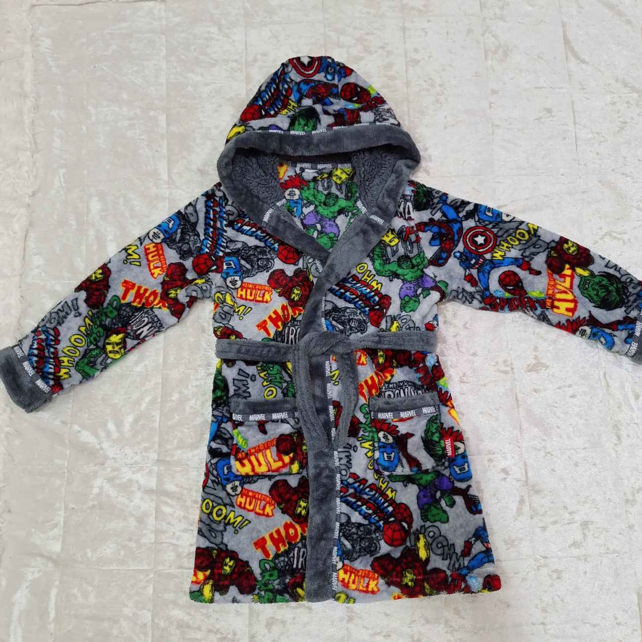 Main image of 儿童连帽浴巾 – 洗澡与游泳的舒适选择