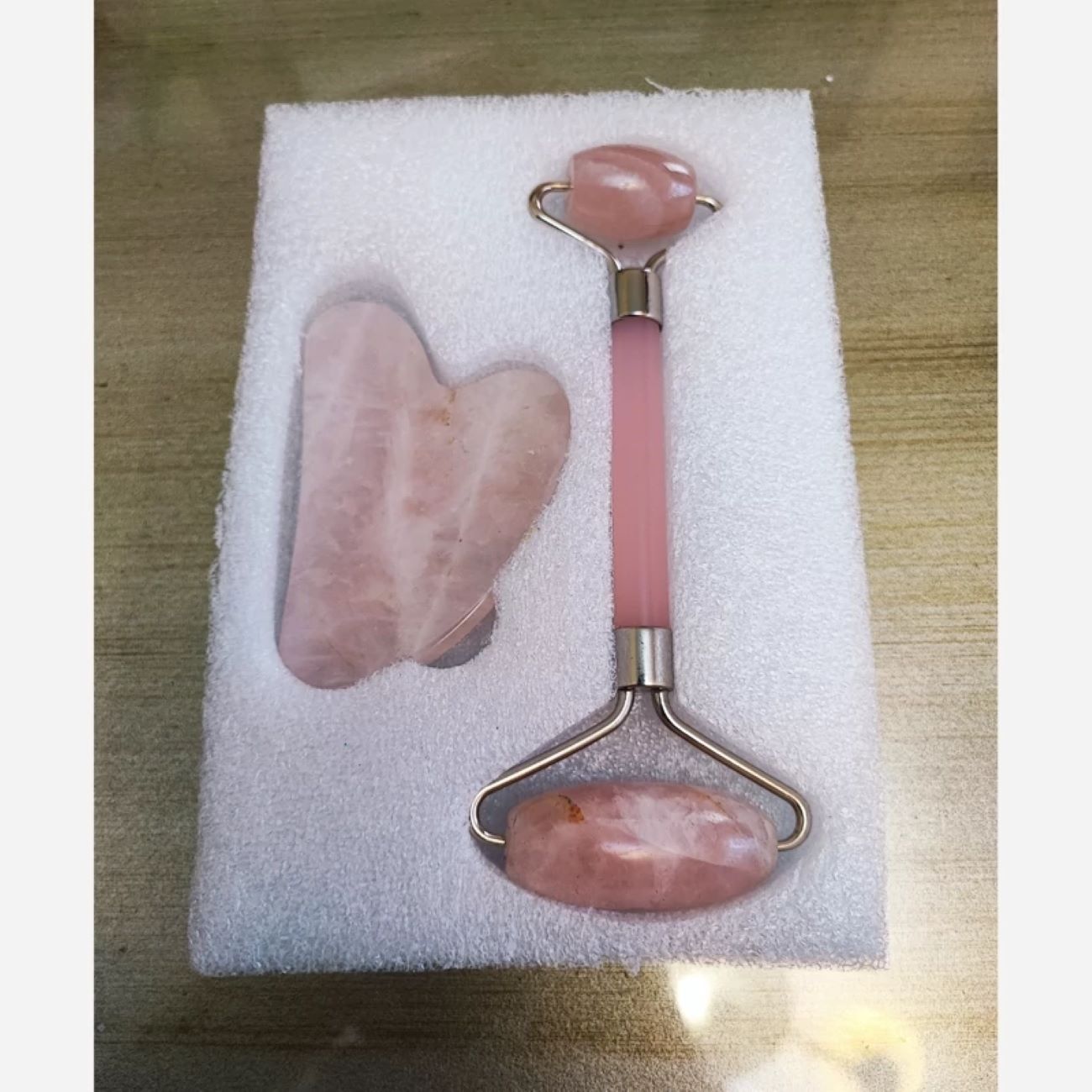 最佳抗衰老面部滚轮 – 紧致肌肤、淡化皱纹