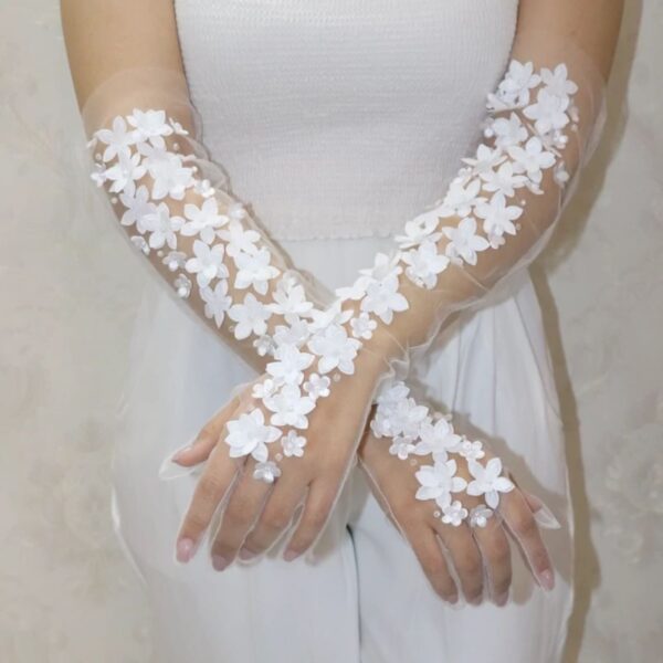 Bridal Gloves With Blossom Design For Wedding And Reception (5)