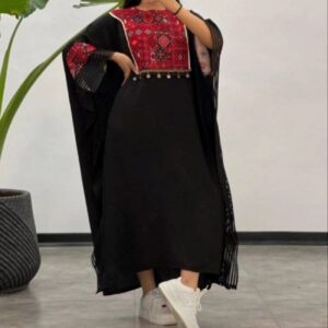 女士文化曼图长袍——时尚端庄的中东风格