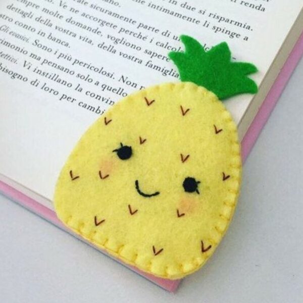 Cute Pineapple Felt Corner Bookmark – Suitable for Birthday or Teacher Gifts (4x)