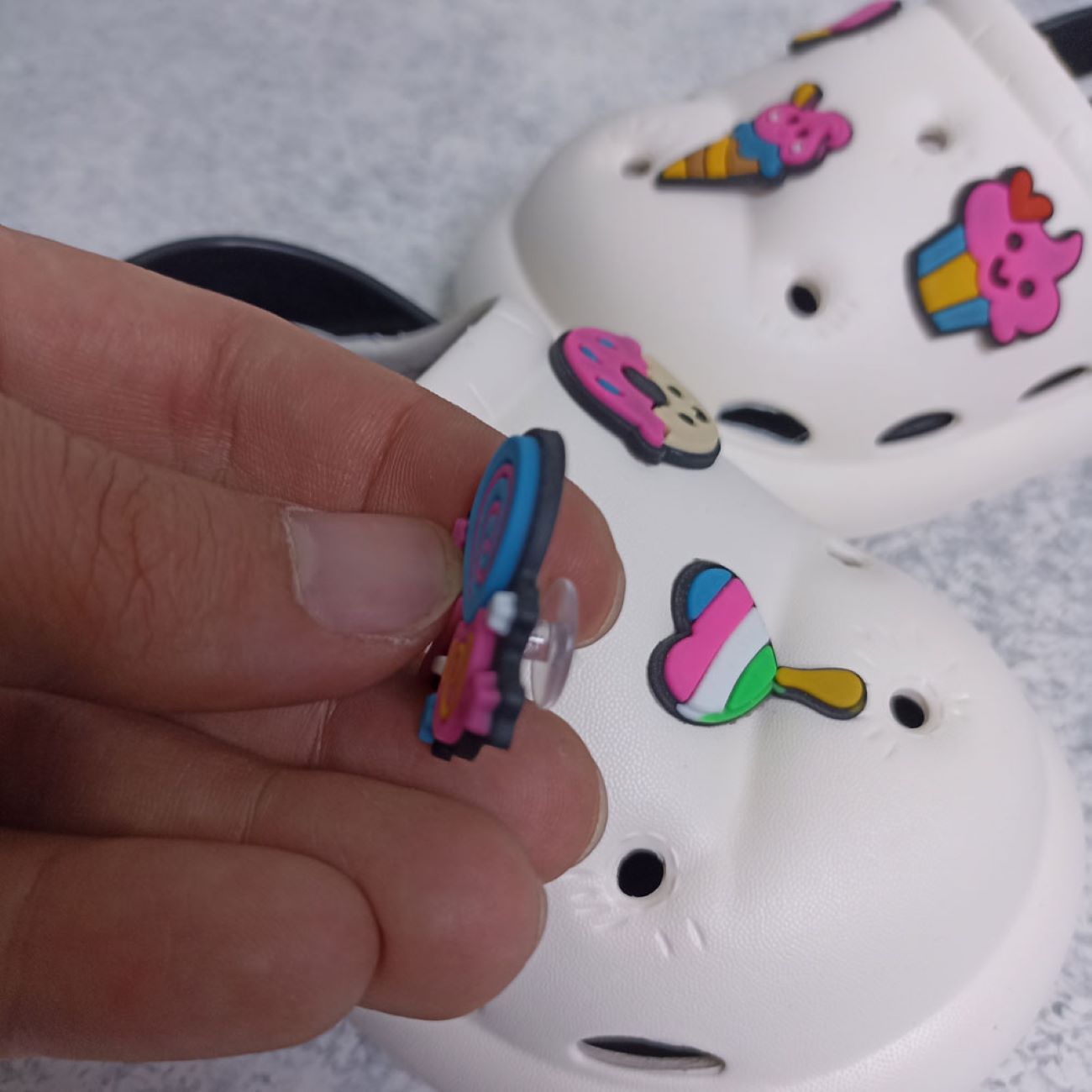 易穿脱设计 – 公鸡款