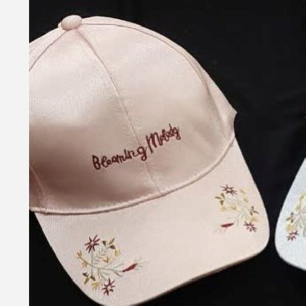 Embroidered Satin Baseball Cap – Suitable for Modern Casual Fashion