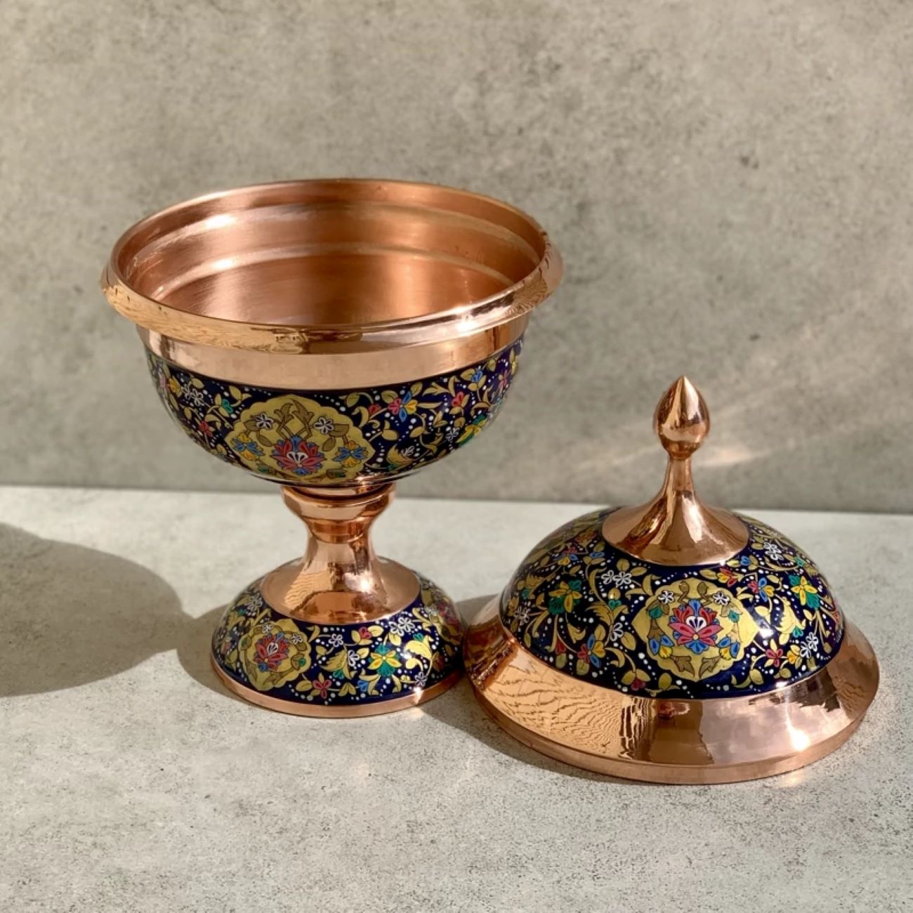 雕刻波斯掐丝珐琅铜糖罐(带盖)