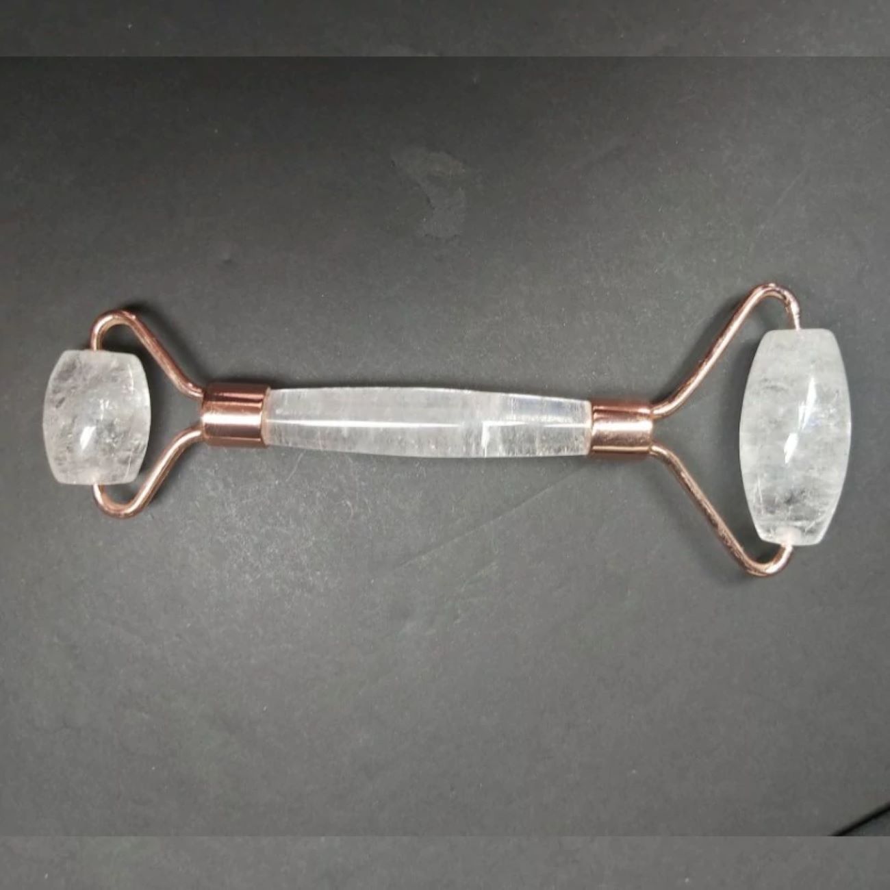 Main image of 天然水晶面部滚轮 – 减少细纹