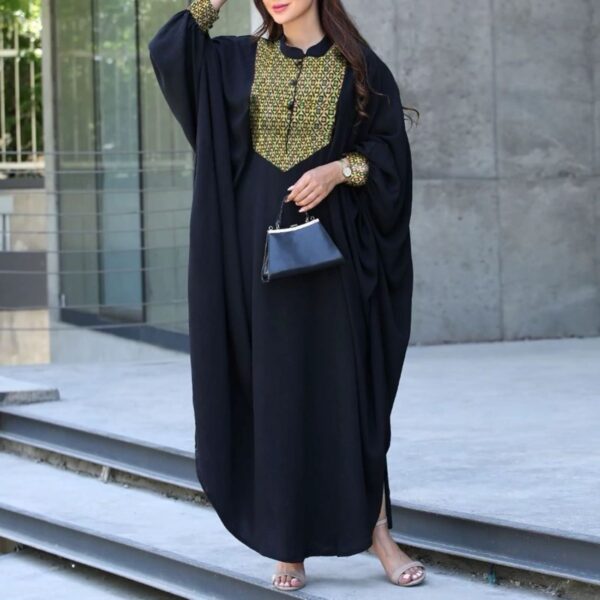 Formal Abaya Mantu – Long, Elegant, and Modest with a Closed Front and Traditional Design (1)