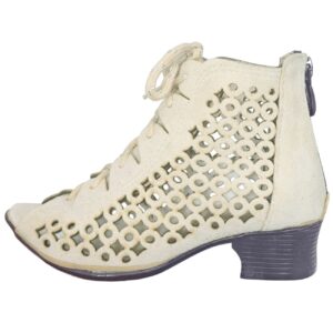 儿童正式场合凉鞋 – 仿皮面，2 厘米低跟