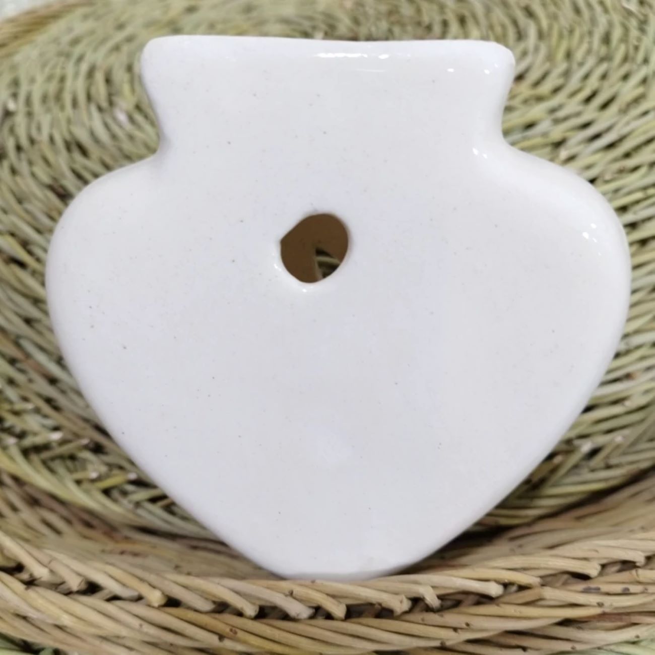 手工陶瓷挂墙花瓶 | 艺术家居装饰点缀