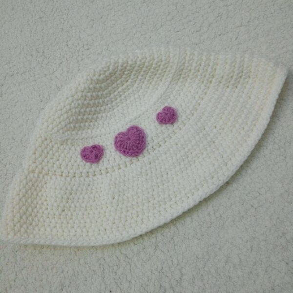 Handmade Crochet Bucket Hat – Suitable for Casual Outfits (3)