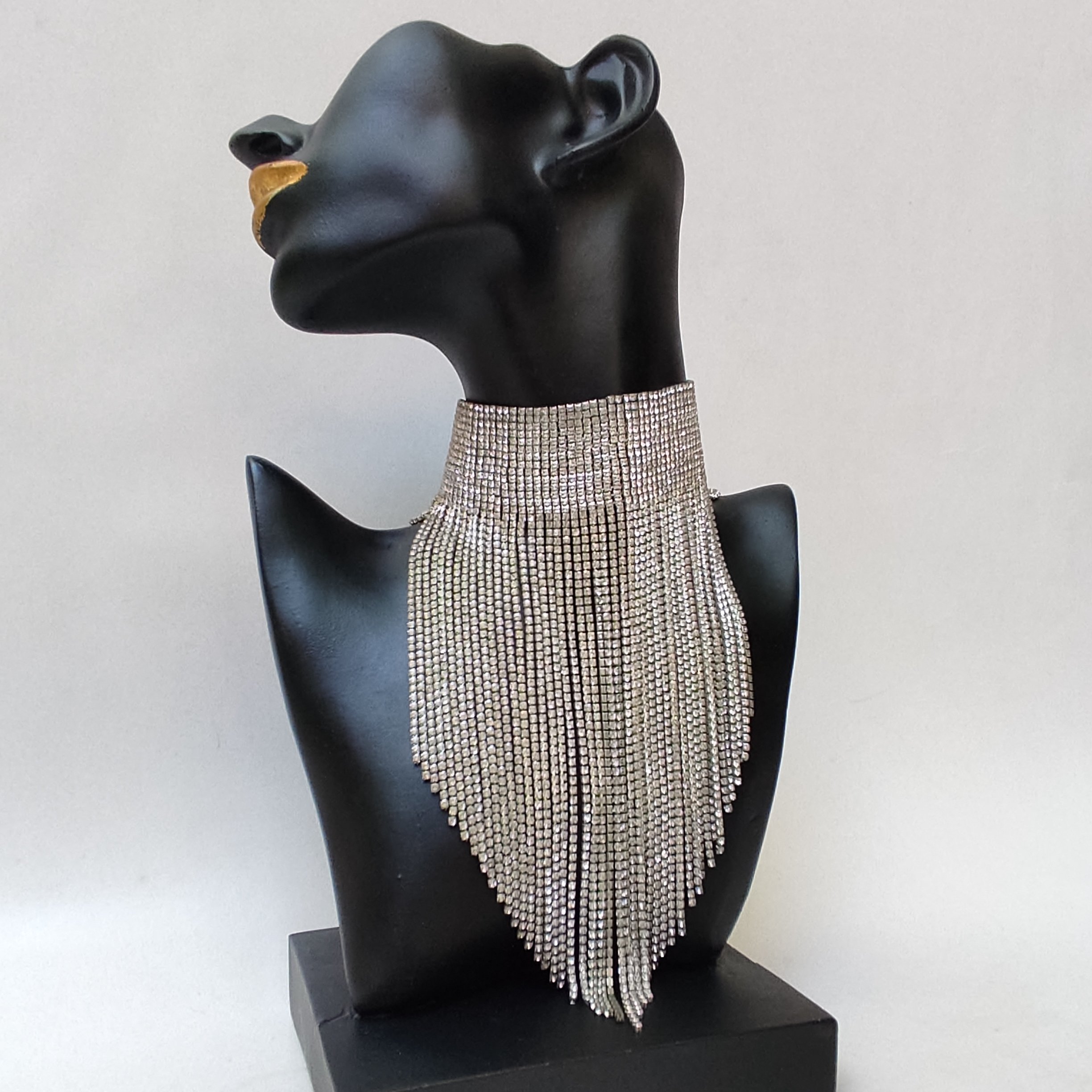 Main image of 手工水晶项圈项链 – 优雅奢华，完美适合婚礼和派对