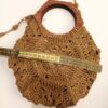 Thumbnail 4: 手工钩织拉菲草托特包 – 轻盈、耐用且自然美观