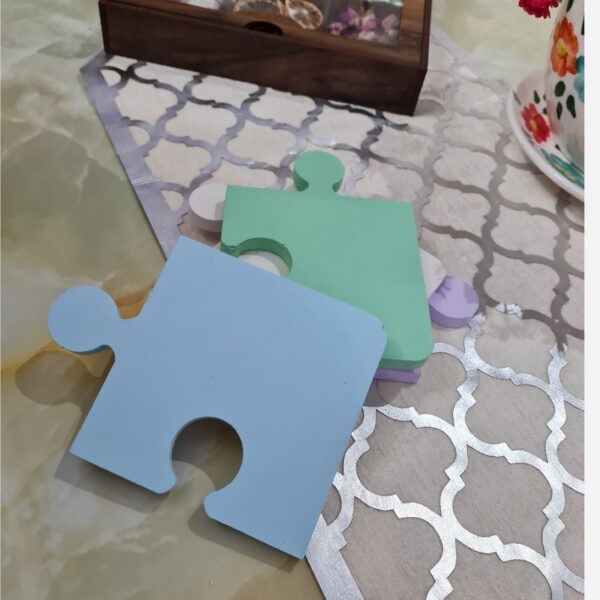 Jigsaw-Inspired Stone Coasters – Stylish Surface Protection (4x)