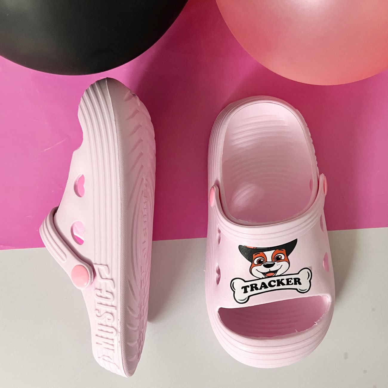 轻盈舒适 – 适合日常、度假、公园或庭院玩耍