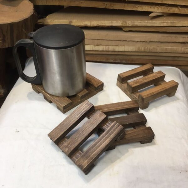 Mini Pallet Coaster Made of Code – Suitable for Indoor & Outdoor Settings (Pack of 6)