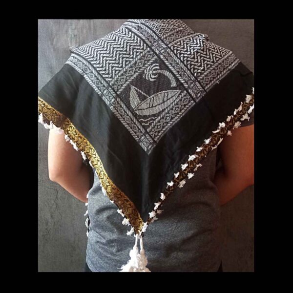 Premium Omani Shemagh – Traditional Cotton Wear, Comfort with Gold Trim