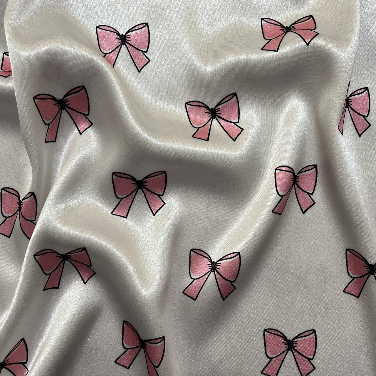 丝质缎布发帽 – 适合卷发及自然发型