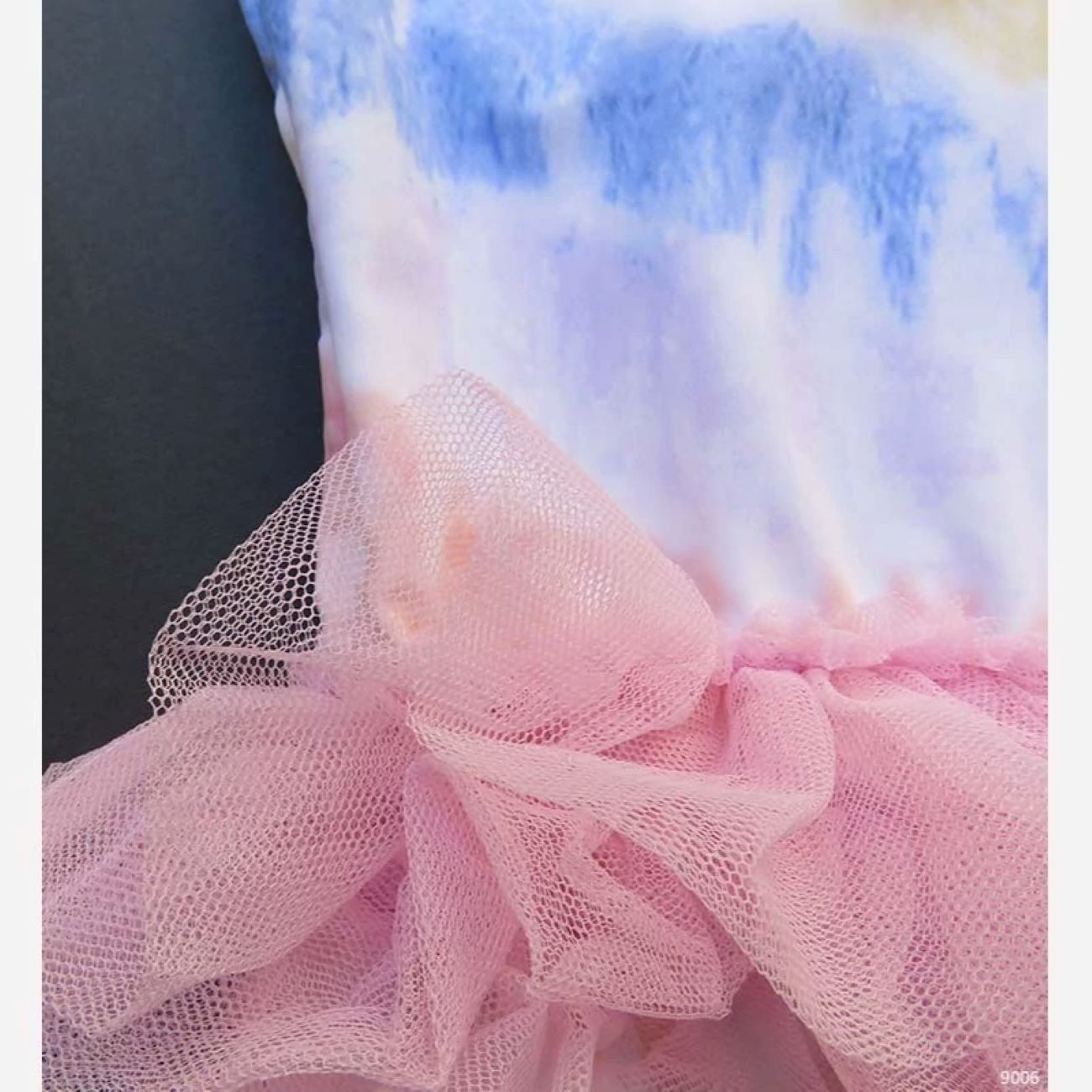 时尚女童泳装 – 适合泳池与海滩