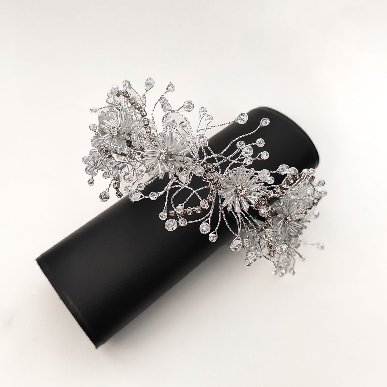 串珠发箍 – 自由风格的闪亮点缀