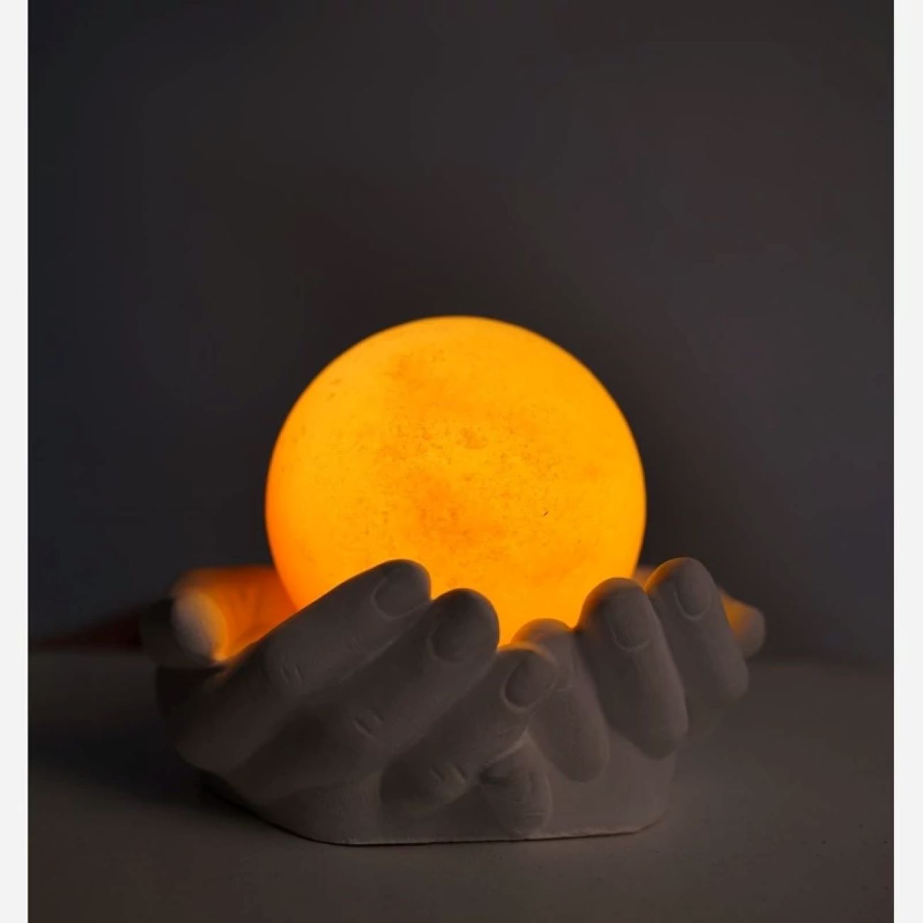 优雅手工雕刻盐石球体台灯