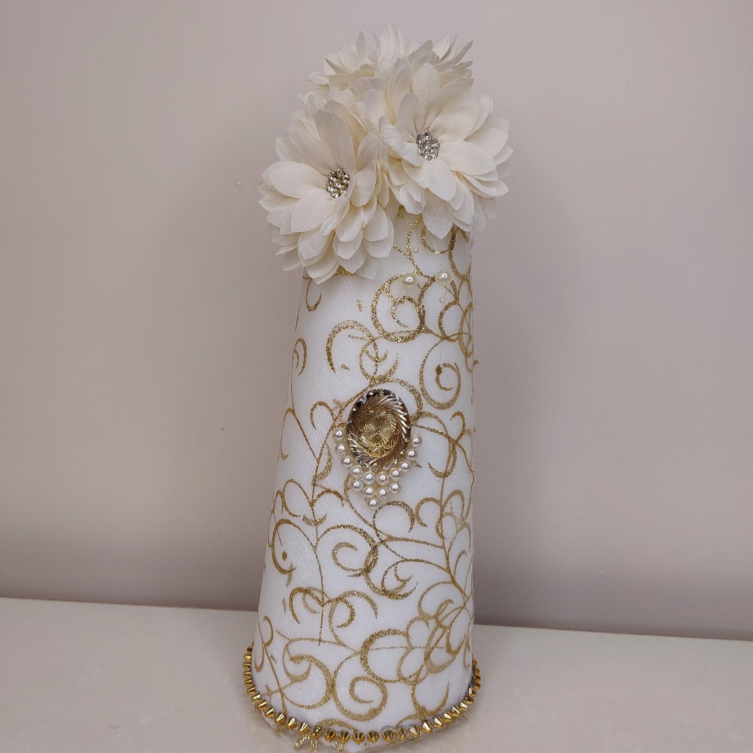 Main image of 礼品装大型 Kaleh Ghand 糖锥 – 天然色和金色，4个装