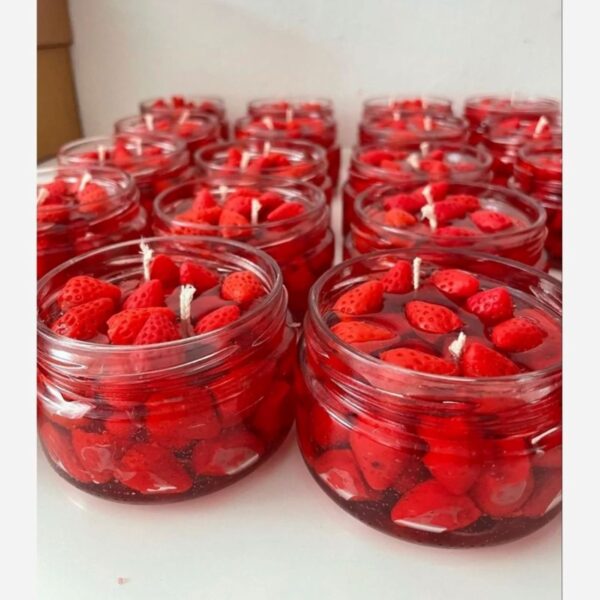 Handmade Candle Featuring a Unique Dessert Motif for Home Décor (2)