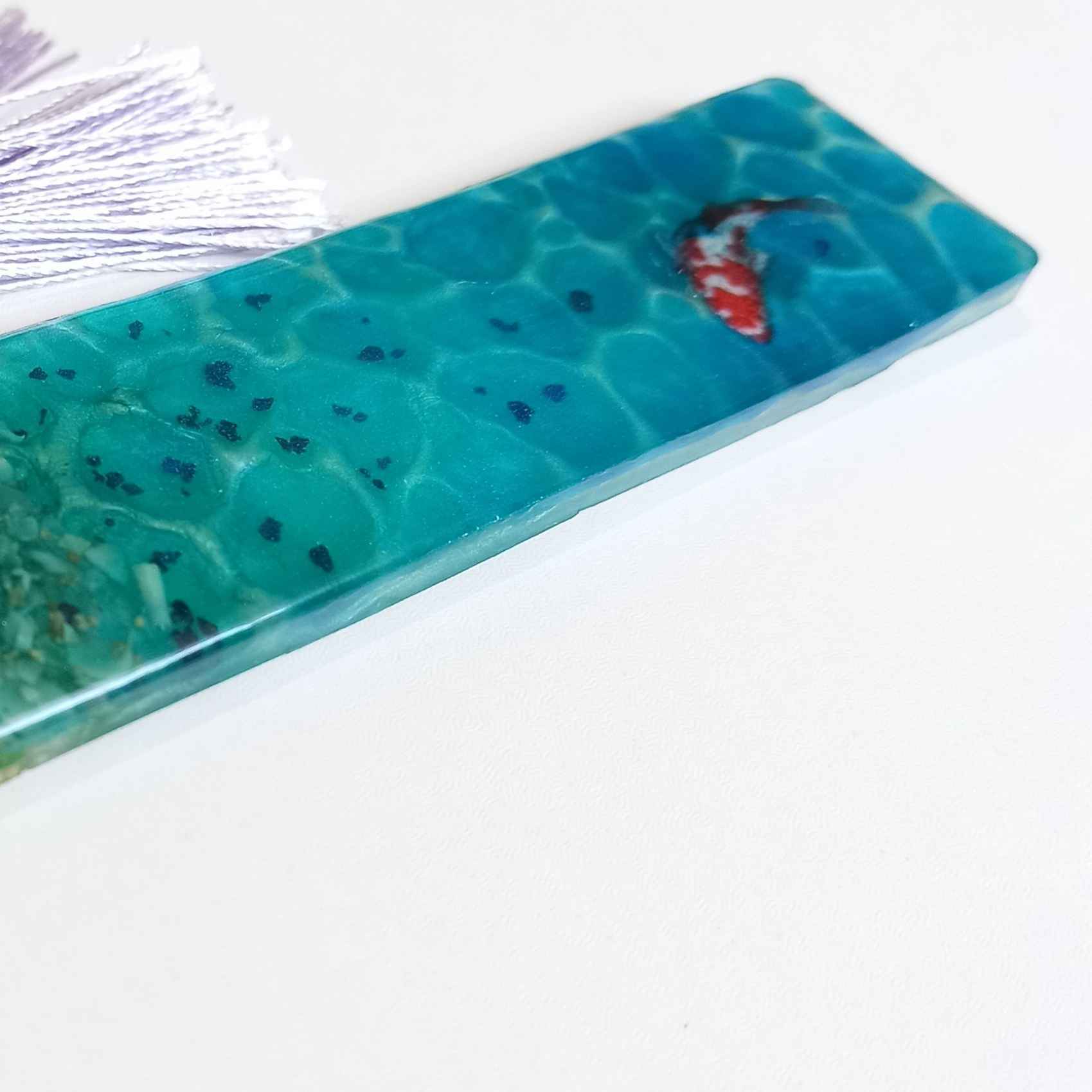 海洋风树脂书签 – 含真实沙子与贝壳，送给书籍爱好者的独特礼物