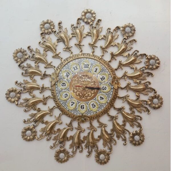 Vintage-Inspired Brass Wall Clock - Adding a Touch of Heritage to Any Space