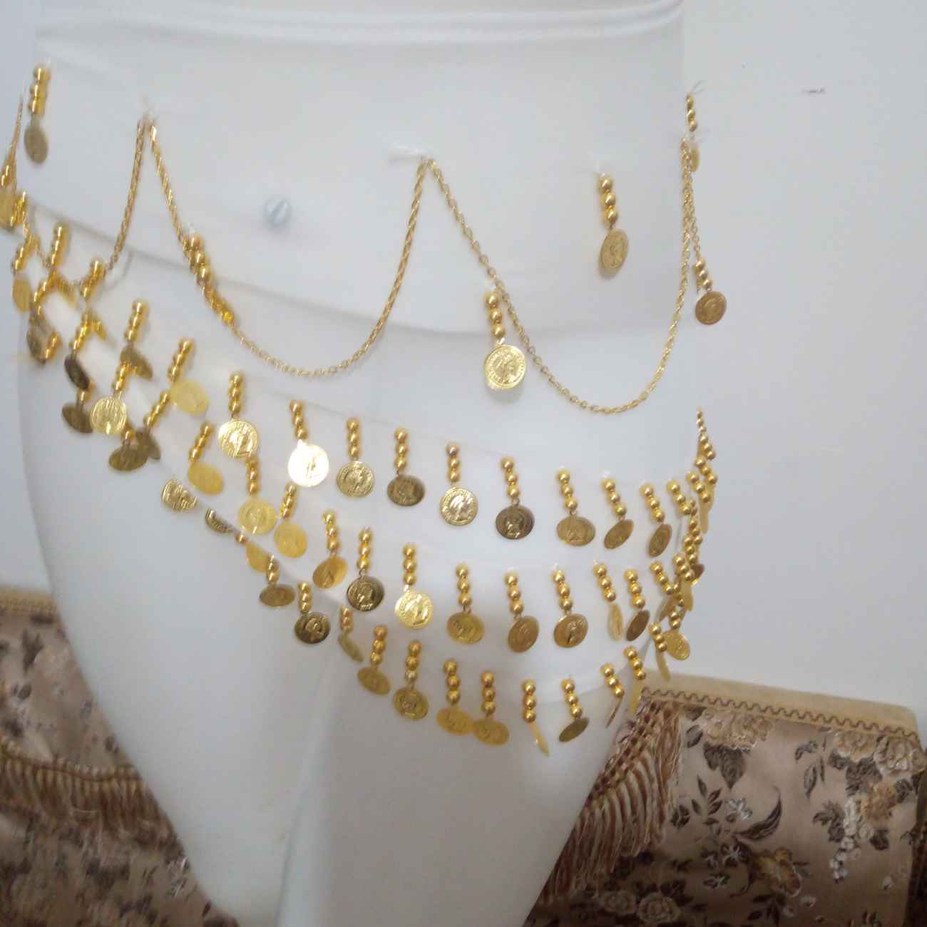 女士金色链币流苏围巾 – 阿拉伯舞臀巾