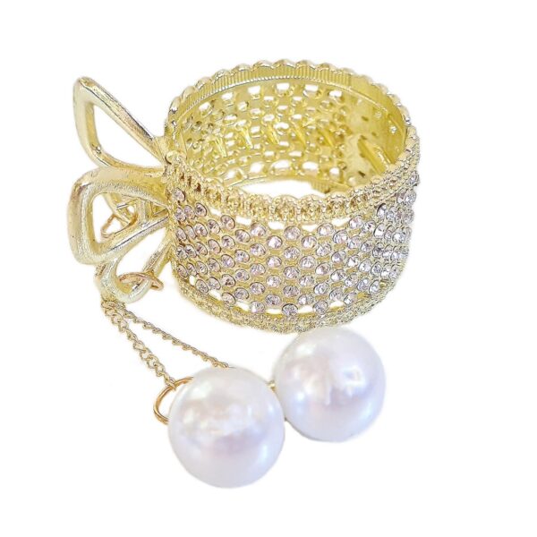 Claws That Catch the Eye – From Classic to Chic (1)