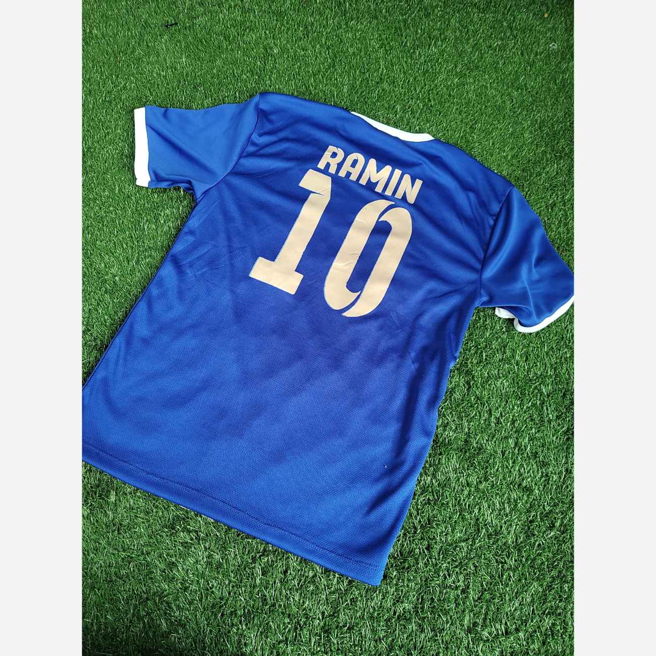 独立队儿童服装 — 热爱足球男孩的时尚之选