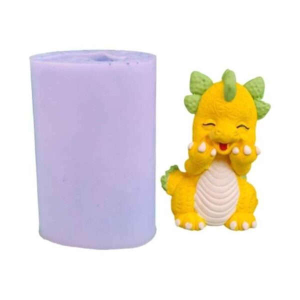 Fantasy Meets Cute – Must-Have Dragon Candle Mold for Creators (1)