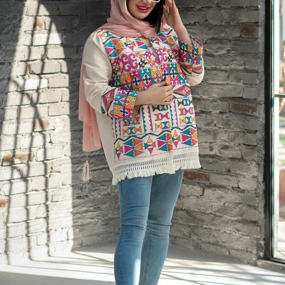 手工刺绣亚麻西装式外套——几何设计,百搭多场合