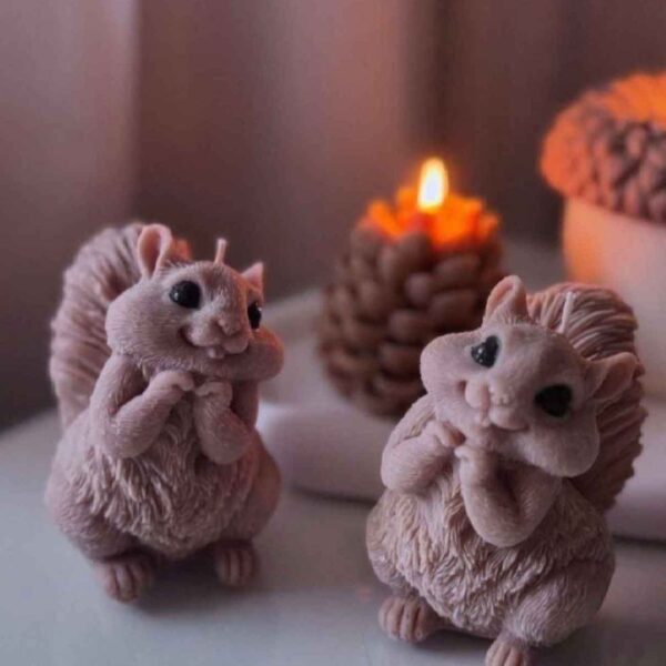 Handcrafted Squirrel Candle – Sweet & Cozy Décor – for Lovely Kids
