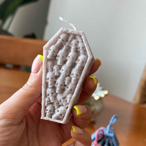 Handmade Gothic Candles – Coffin & Skeleton – Aromatic, Natural & Vegan-Friendly (1)