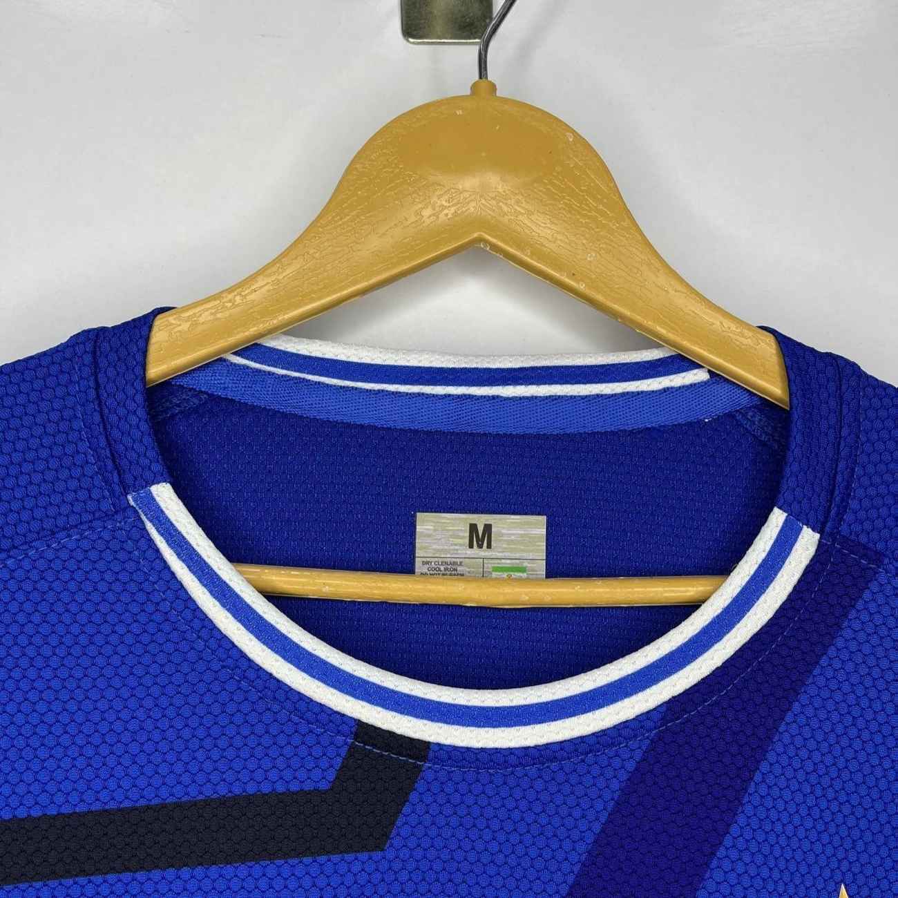 独立队正版球衣 — 不含运动短裤