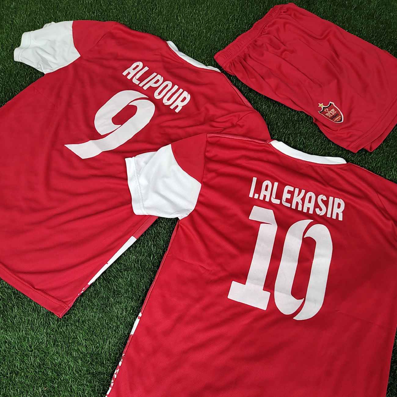 波斯波利斯足球俱乐部夏季短袖套装 — 准备出发，时尚简约