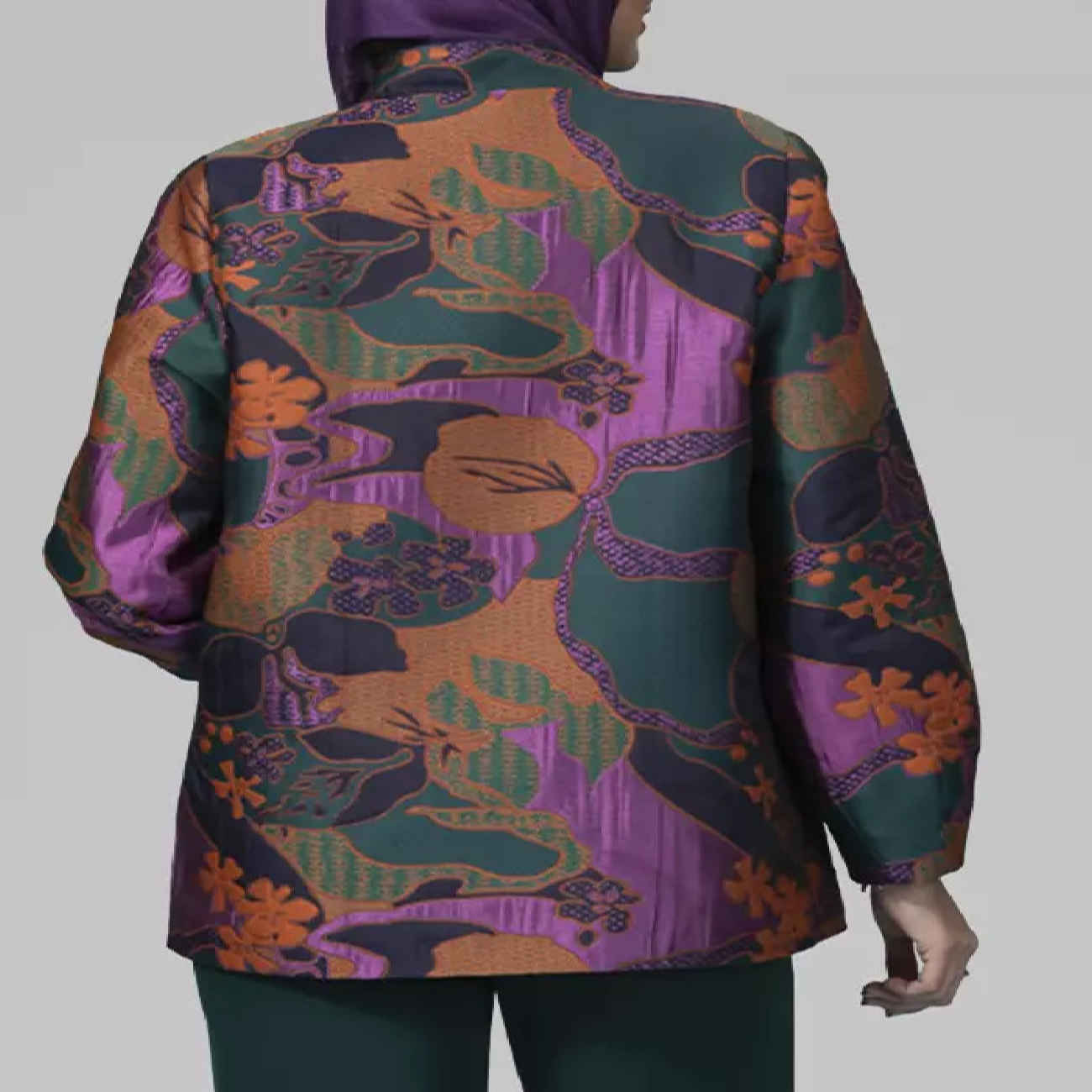 女士聚酯长袍 — 现代时尚，适合各种体型