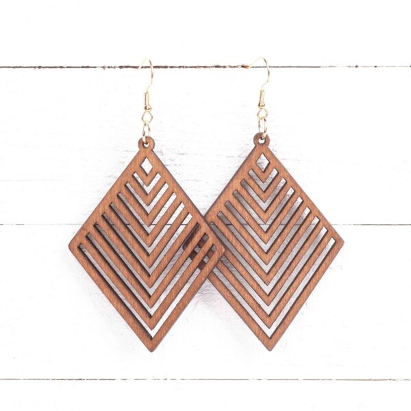 Wooden Earring with Geometric Shape – Minimalist Lightweight Jewelry for Everyday Fashion